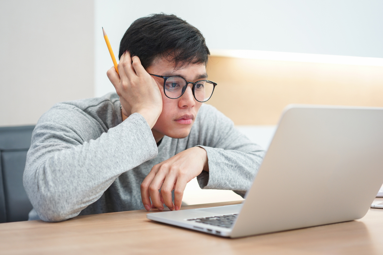 How to Help a Teen Struggling with Virtual Learning