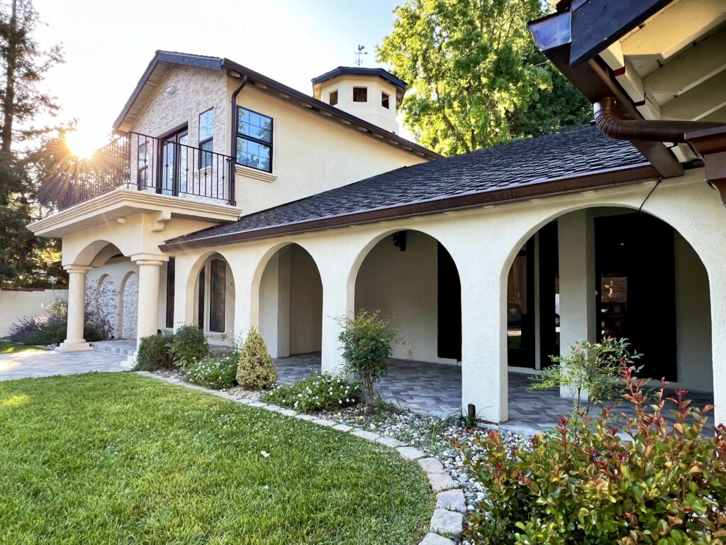 font of Evolve Adolescent Behavioral Health Fair Oaks Treatment Center building